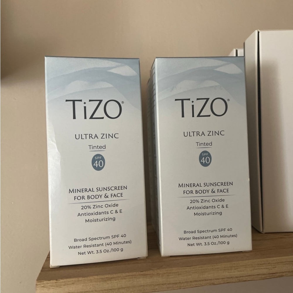 TiZO Ultra Zinc Tinted Mineral Sunscreen SPF 40